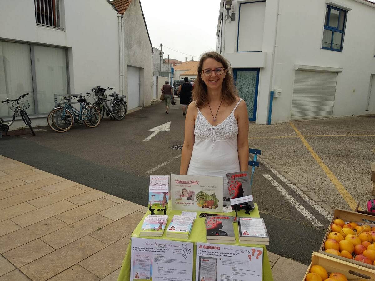 Dédicaces avec Sophie Herrault à l'épicerie bio et local "La bonne quantité" - La Tranche sur Mer (13.08.2022)