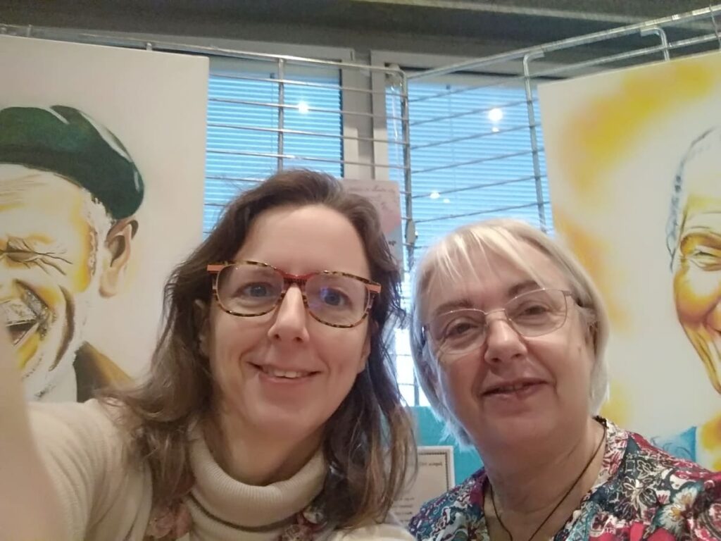 Sophie Herrault (romancière) et Patricia Profault (artiste peintre et auteure) au salon du livre de Châteaubriant 2023